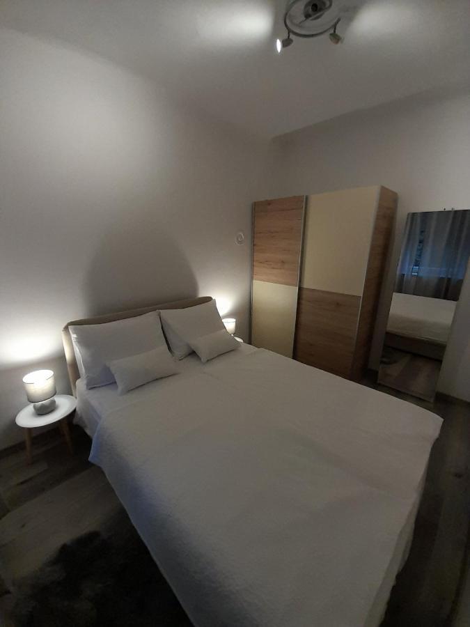 Studio Apartman Lena Rijeka Buitenkant foto