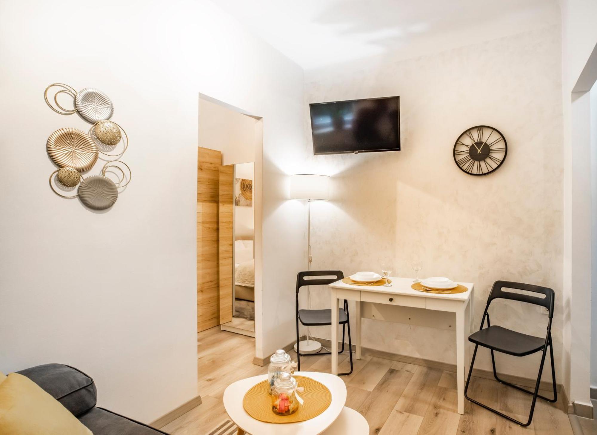 Studio Apartman Lena Rijeka Buitenkant foto